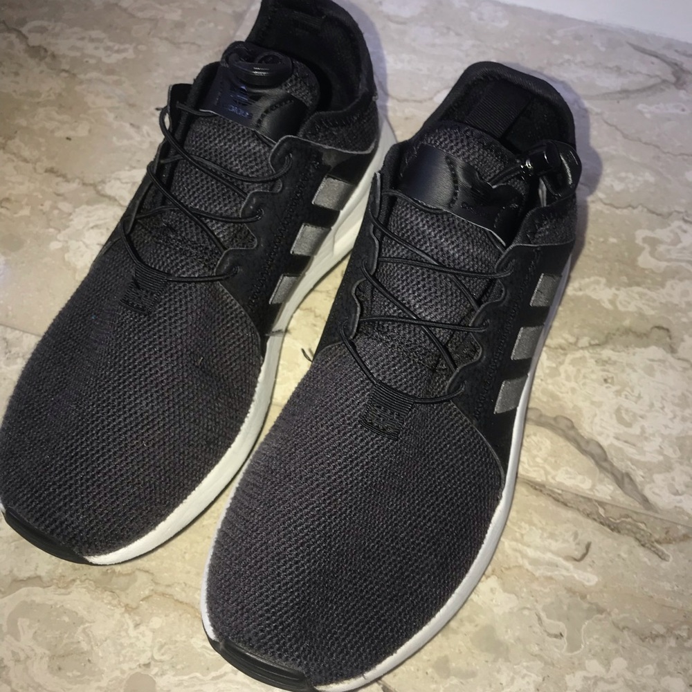 addidas running shoes that dont use laces
